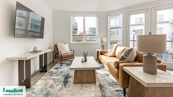 1055 N Anchor Way in Portland, OR - Building Photo