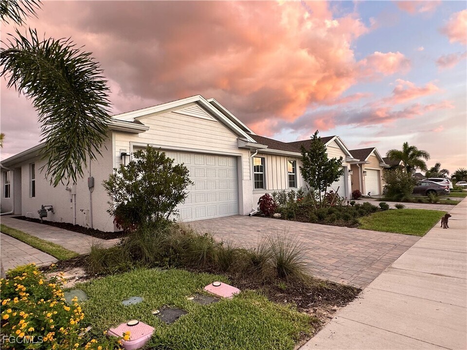 43878 Blue Heron Ln in Punta Gorda, FL - Building Photo