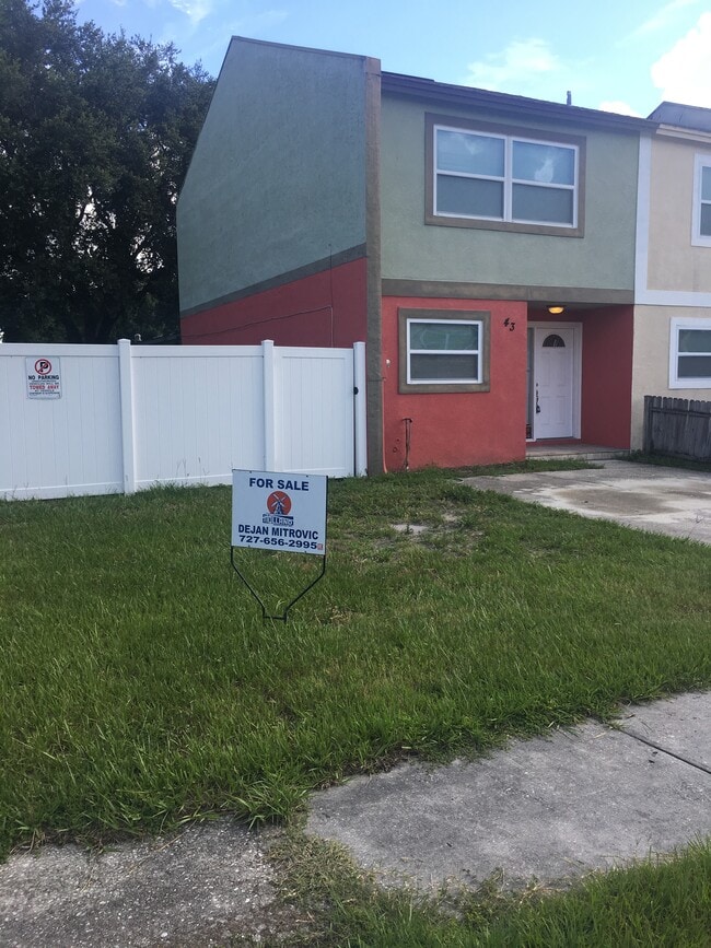 property at 3001 S Pines Dr