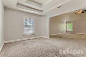 37 Canyon View Dr in Newnan, GA - Foto de edificio - Building Photo