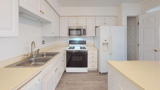 26071 Ridge Manor Dr in Damascus, MD - Building Photo - Building Photo