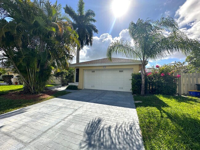property at 1095 NW 19th Terrace