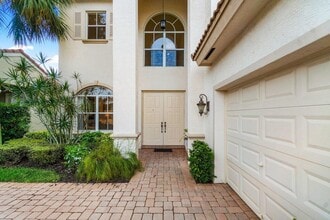 108 Via Condado Way in Palm Beach Gardens, FL - Building Photo - Building Photo
