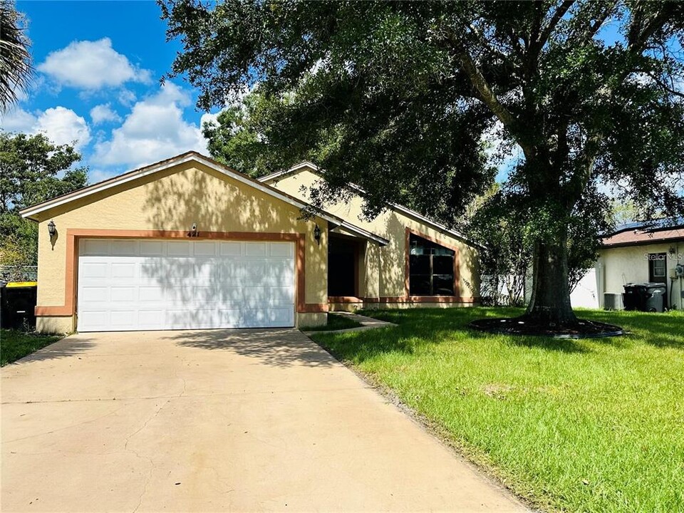 421 Cart Ct in Kissimmee, FL - Building Photo