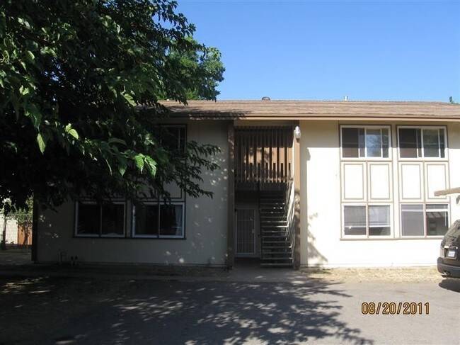 4469 Cotton Ct in Stockton, CA - Foto de edificio - Building Photo