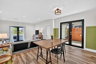 7016 SW 103rd Pl in Miami, FL - Building Photo - Building Photo