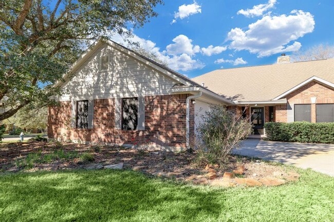 property at 7098 Shadow Lake Dr