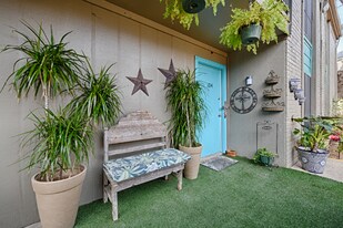 13455 Kit Ln in Dallas, TX - Building Photo