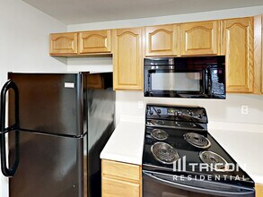 928 Webb Dr in Greenfield, IN - Building Photo - Building Photo