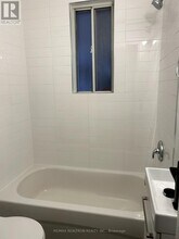 1293 Gerrard St E in Toronto, ON - Building Photo - Building Photo