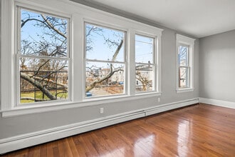 13 20th Ave, Unit 2 in Irvington, NJ - Foto de edificio - Building Photo