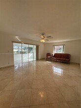 300 NW 42nd St in Boca Raton, FL - Building Photo - Building Photo