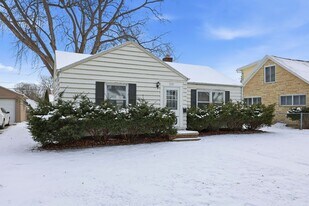 900 Winford Ave in Green Bay, WI - Building Photo