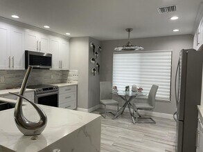 7326 Clunie Pl in Delray Beach, FL - Building Photo - Building Photo