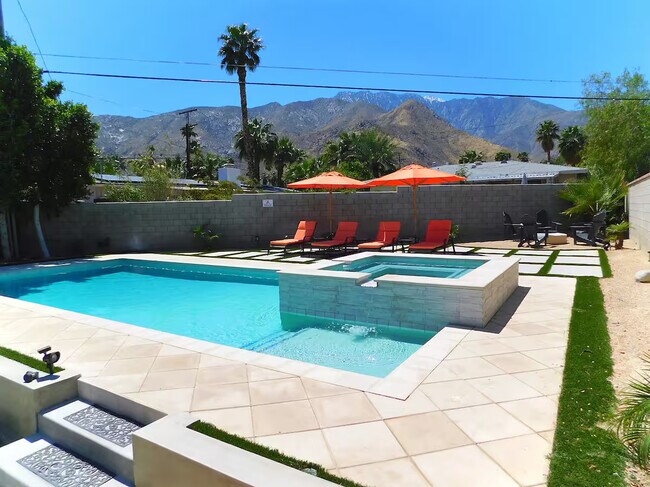 property at 2115 N Cardillo Ave
