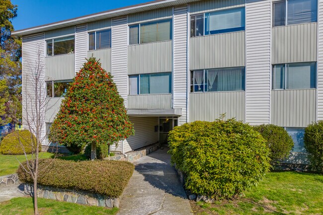 75 E 8th Ave in Vancouver, BC - Building Photo - Building Photo