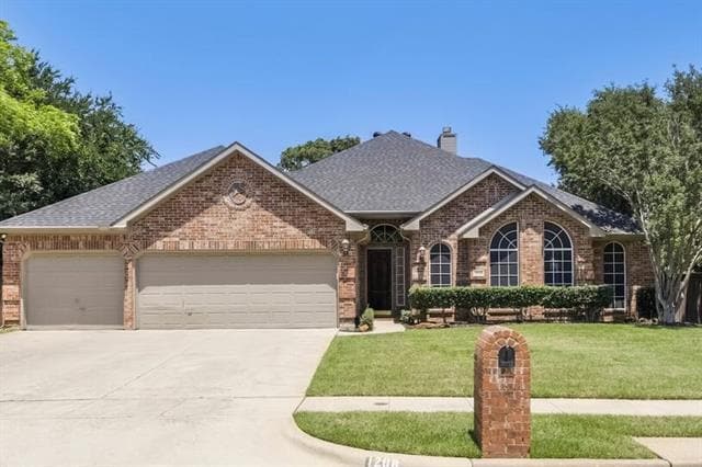 1208 Crepe Myrtle Dr