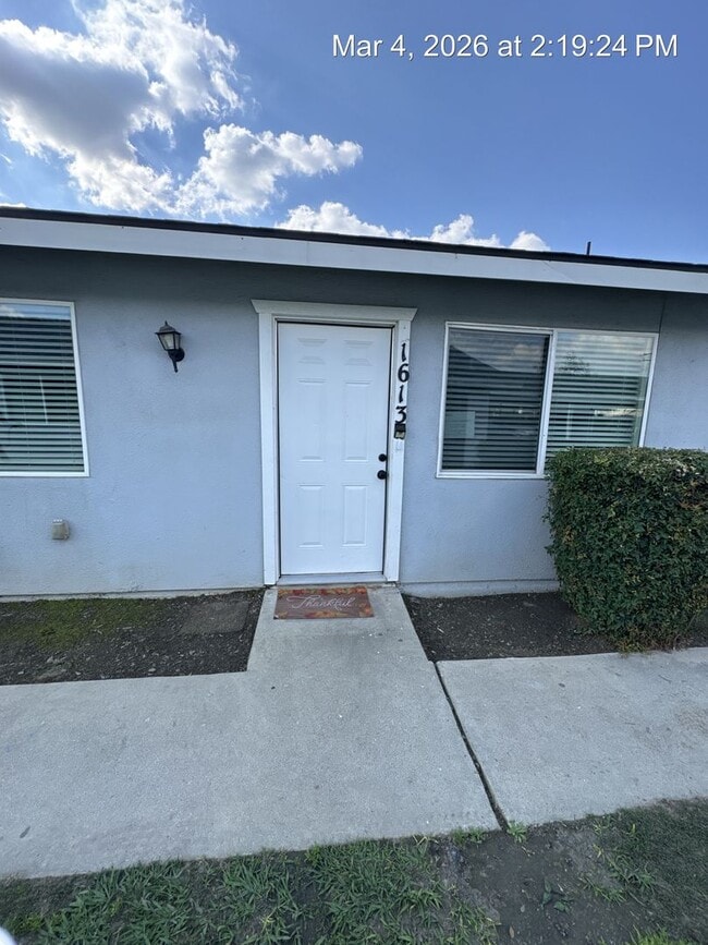 property at 1617-1617 E Douglas Ave