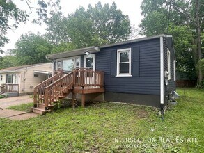 46 Bascom Dr in St. Louis, MO - Building Photo - Building Photo