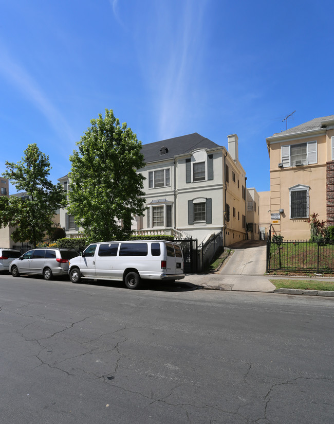 539 S Berendo St in Los Angeles, CA - Building Photo - Building Photo