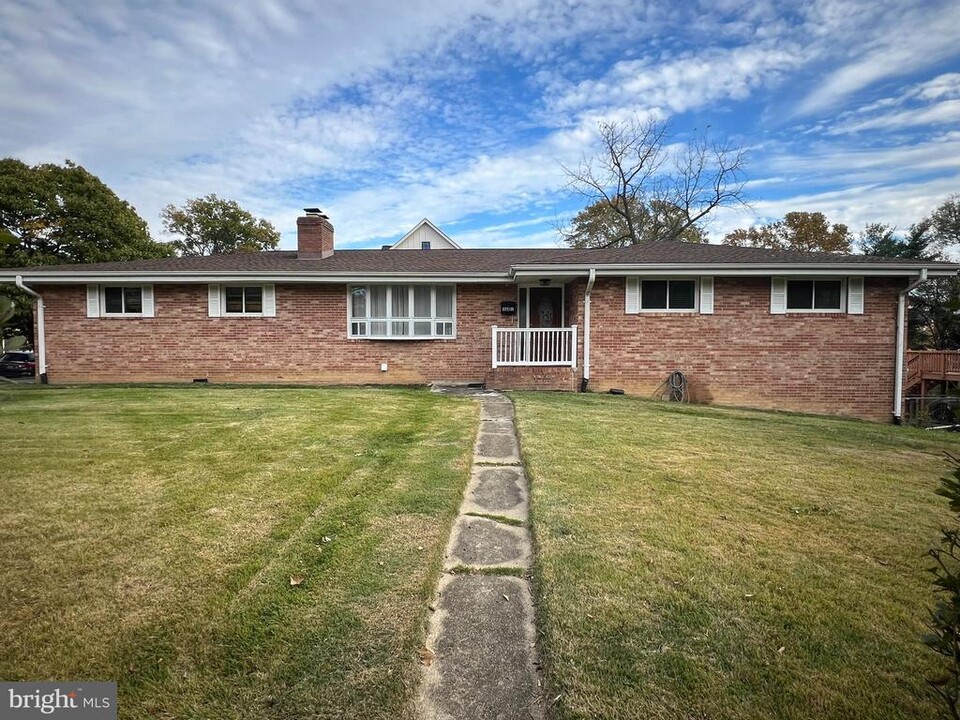 3601 14th St S in Alexandria, VA - Building Photo