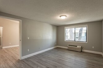 2381 Greengate Cir in West Palm Beach, FL - Building Photo - Building Photo