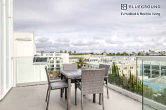 4210 Del Rey Ave-Unit -FL6-ID967 in Marina Del Rey, CA - Building Photo - Building Photo