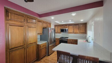 13422 Entreken Ave in San Diego, CA - Building Photo - Building Photo