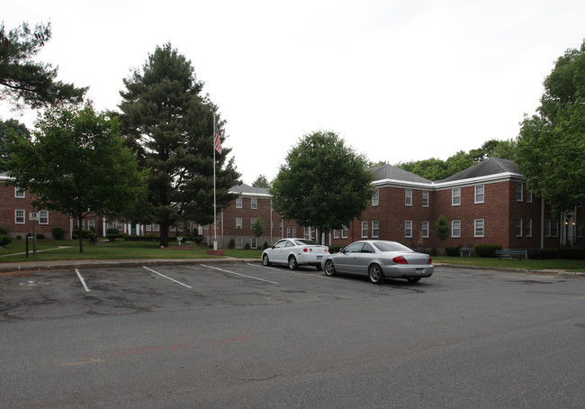 Colonial Gardens Apartments in Glens Falls, NY - Building Photo - Building Photo