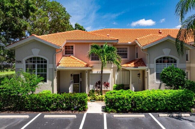 Pipers Grove in Naples, FL - Building Photo - Building Photo
