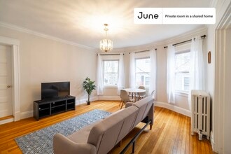 Room in Shared 4 bed/2 bath home, Unit D in Boston, MA - Foto de edificio - Building Photo