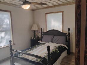 12232 County Rd 420 in Tyler, TX - Foto de edificio - Building Photo