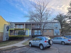 28 Deanna Dr in Hillsborough Township, NJ - Building Photo