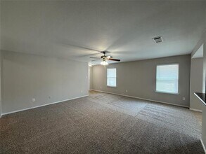 8614 Mountain Bluff Ln in Dallas, TX - Building Photo - Building Photo