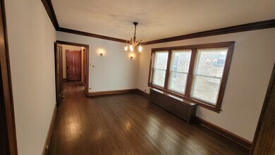 5228 W Hutchinson St in Chicago, IL - Building Photo - Building Photo