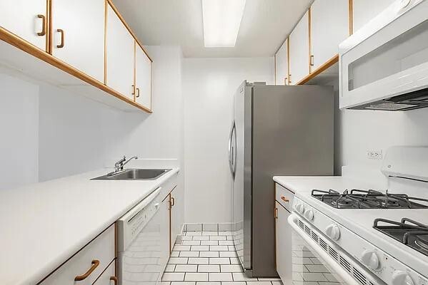 200 Rector Pl in New York, NY - Building Photo - Building Photo