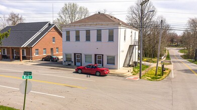 3 N Madison Ave in Hanover, IN - Foto de edificio - Building Photo