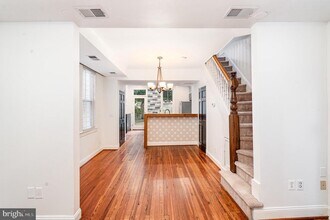 1012 Pendleton St in Alexandria, VA - Building Photo - Building Photo