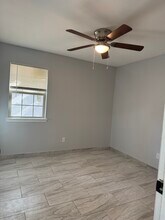 817 E Kearney St in Laredo, TX - Building Photo - Building Photo