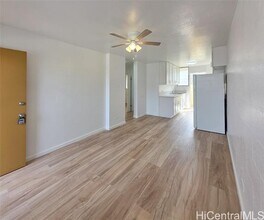 1742 Young St in Honolulu, HI - Building Photo - Building Photo