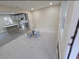 1617 N Main St in Holly Springs, NC - Building Photo