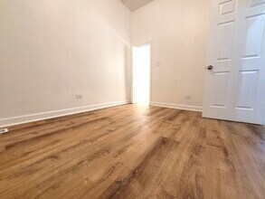 7552 S Parnell Ave-Unit -1 in Chicago, IL - Building Photo - Building Photo