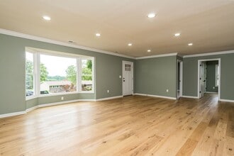 101 McCormick Cir in Greeneville, TN - Building Photo - Building Photo