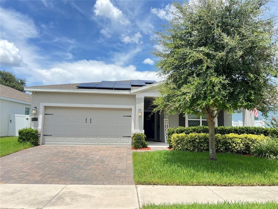 860 Carmillion Ct in Groveland, FL - Building Photo