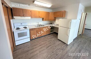 2103 4th Ave SE in Aberdeen, SD - Building Photo
