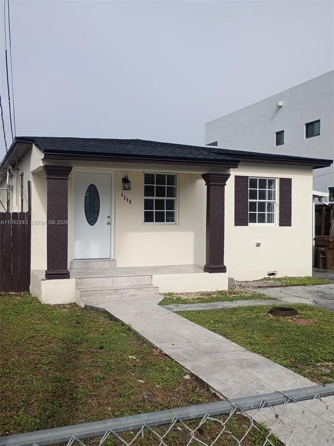 4360 E 10th Ave in Hialeah, FL - Building Photo - Building Photo