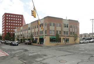 245 Broadway in Schenectady, NY - Building Photo - Building Photo