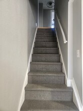 922 Pape Ave in Fort Wayne, IN - Foto de edificio - Building Photo