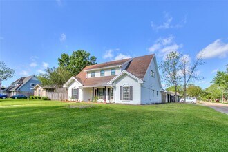 202 Kirkaldy Dr in Houston, TX - Building Photo - Building Photo