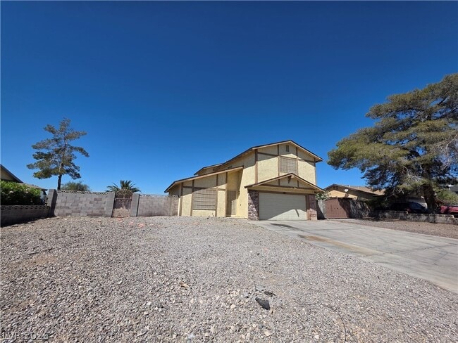 1745 Mt Hood St in Las Vegas, NV - Building Photo - Building Photo